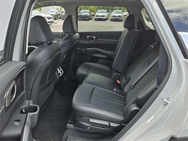 new 2025 Kia Sorento car, priced at $38,100
