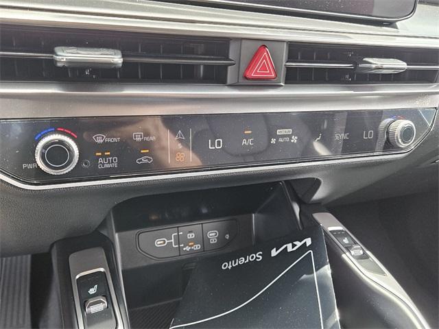 new 2025 Kia Sorento car, priced at $38,100