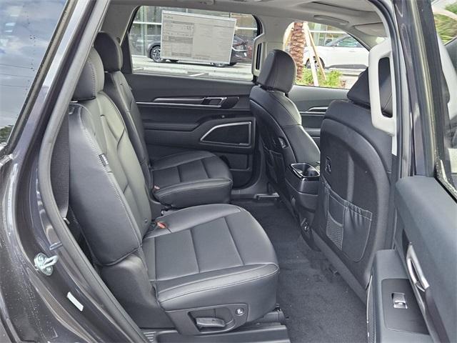 new 2025 Kia Telluride car, priced at $41,030