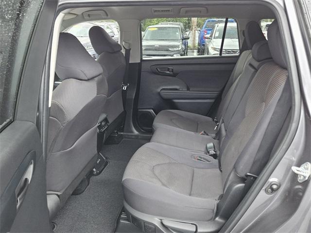 used 2022 Toyota Highlander car, priced at $25,162