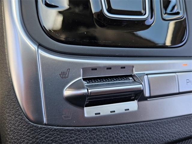 new 2026 Kia Carnival Hybrid car, priced at $47,753