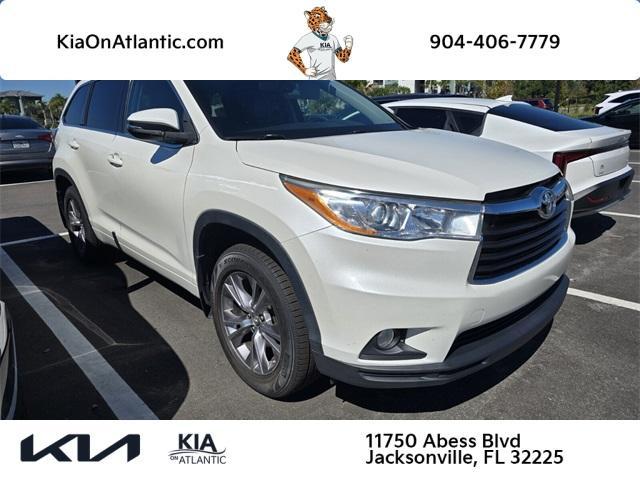 used 2014 Toyota Highlander car, priced at $12,991