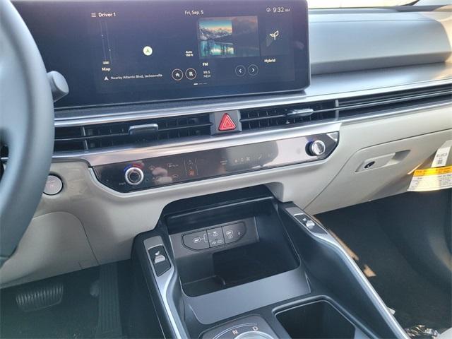 new 2025 Kia Sorento Hybrid car, priced at $43,390
