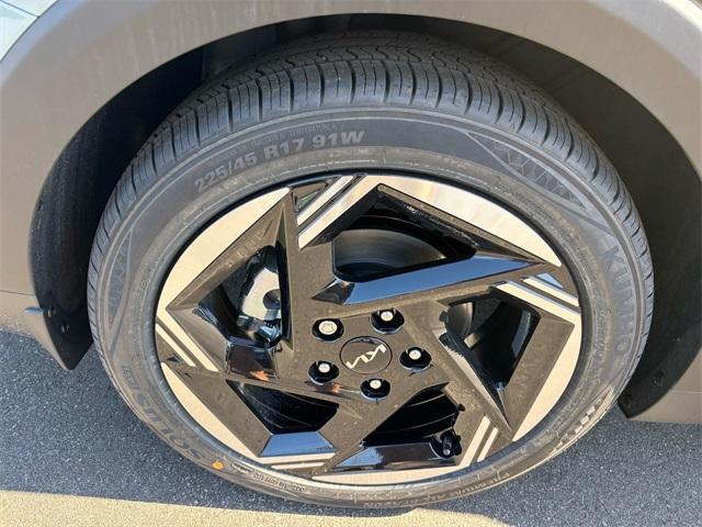 new 2025 Kia K4 car, priced at $23,506