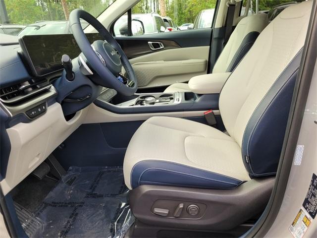 new 2026 Kia Carnival Hybrid car, priced at $55,365