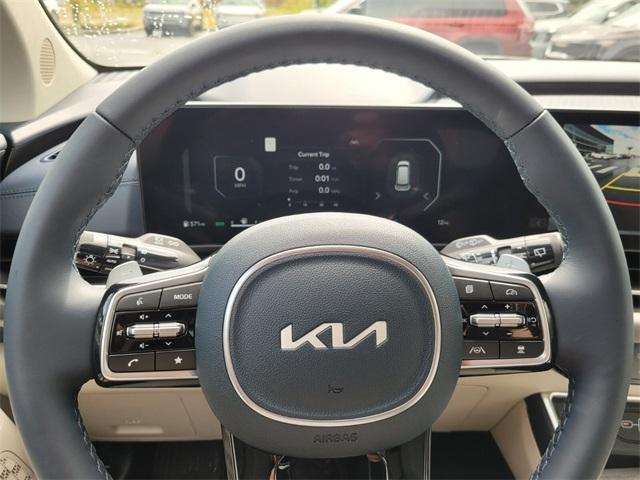 new 2026 Kia Carnival Hybrid car, priced at $55,365