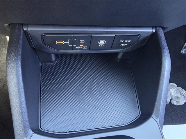 new 2025 Kia K4 car, priced at $22,980