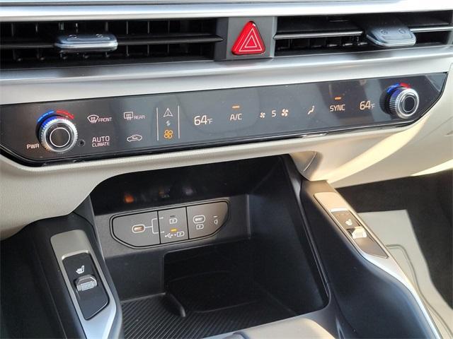 new 2025 Kia Sorento car, priced at $39,055