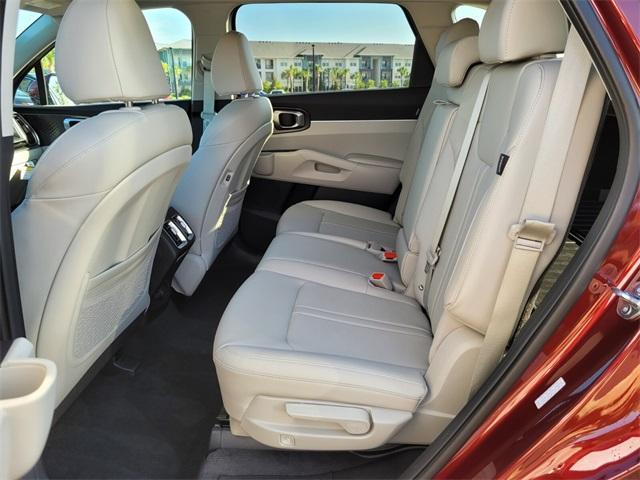 new 2025 Kia Sorento car, priced at $39,055