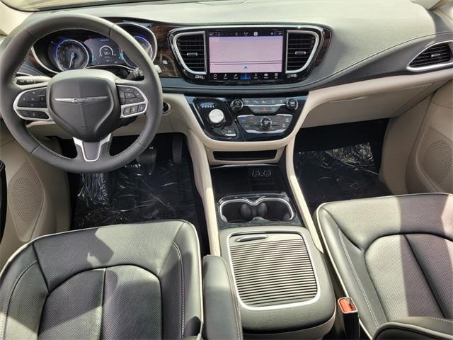 used 2024 Chrysler Pacifica car, priced at $41,891