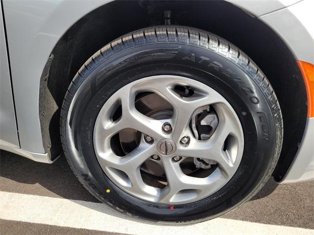 used 2024 Chrysler Pacifica car, priced at $41,891
