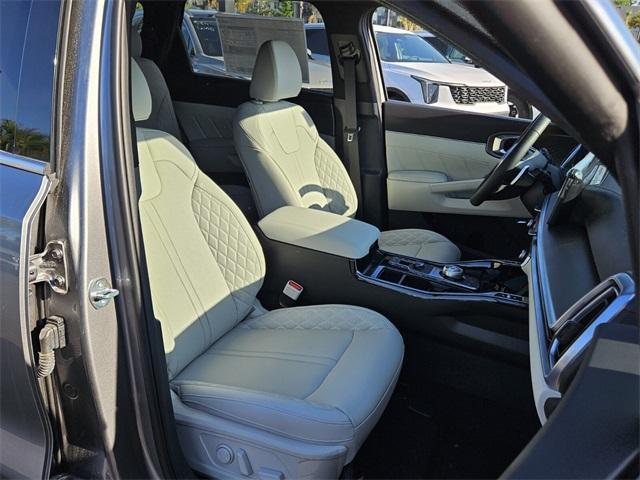 new 2025 Kia Sorento Hybrid car, priced at $48,265