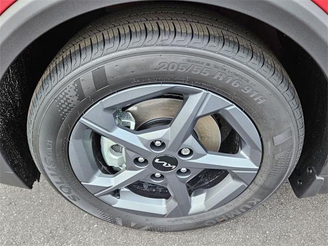 new 2025 Kia K4 car, priced at $24,735