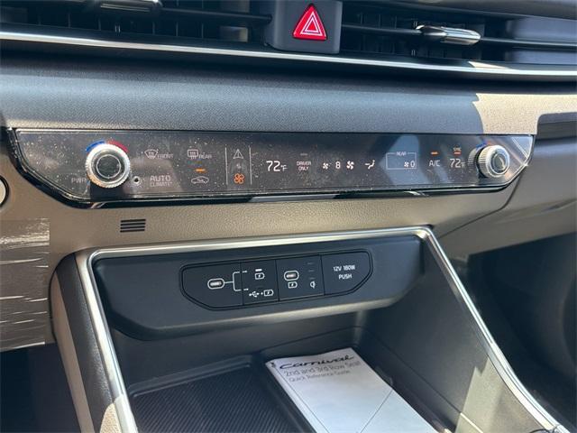 new 2025 Kia Carnival Hybrid car, priced at $45,680