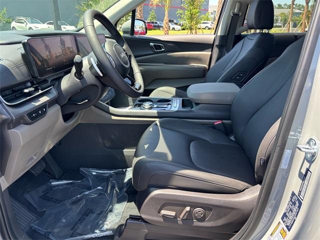 new 2025 Kia Carnival Hybrid car, priced at $45,680