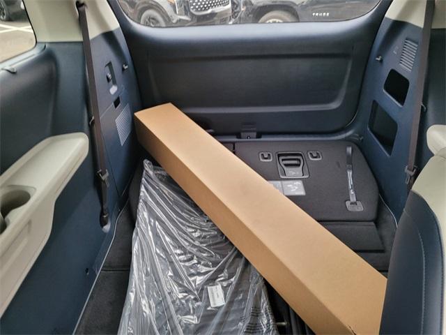 new 2026 Kia Carnival Hybrid car, priced at $42,847