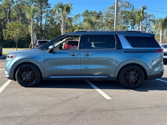 used 2024 Kia Carnival car, priced at $39,891