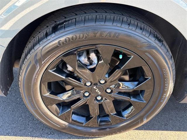 used 2024 Kia Carnival car, priced at $39,891