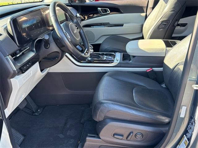 used 2024 Kia Carnival car, priced at $39,891