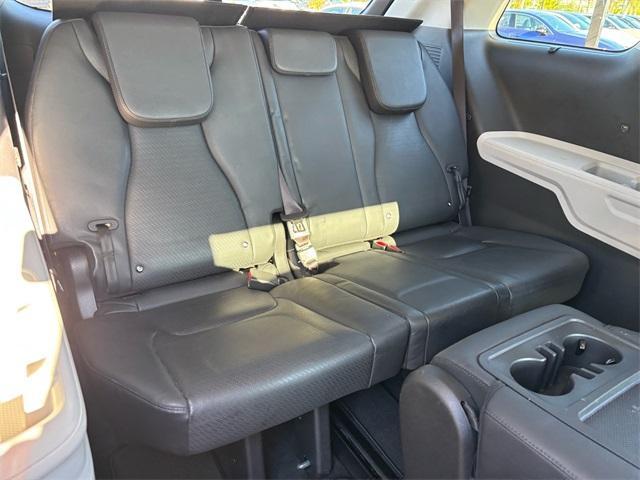 used 2024 Kia Carnival car, priced at $39,891