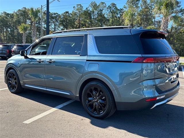 used 2024 Kia Carnival car, priced at $39,891
