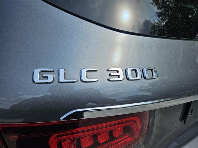 used 2020 Mercedes-Benz GLC 300 car, priced at $22,791