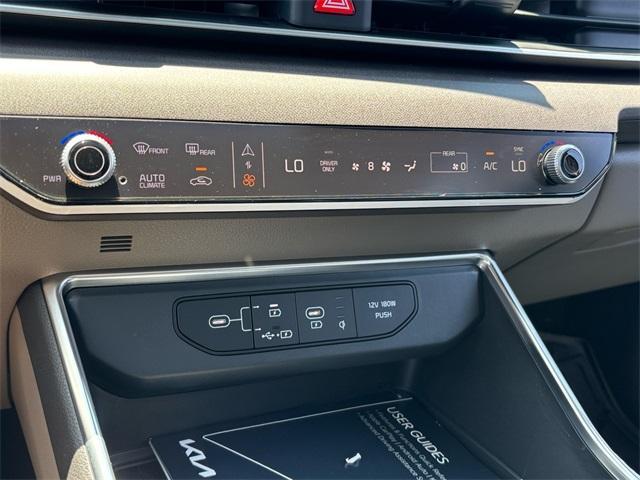 new 2025 Kia Carnival Hybrid car, priced at $50,115
