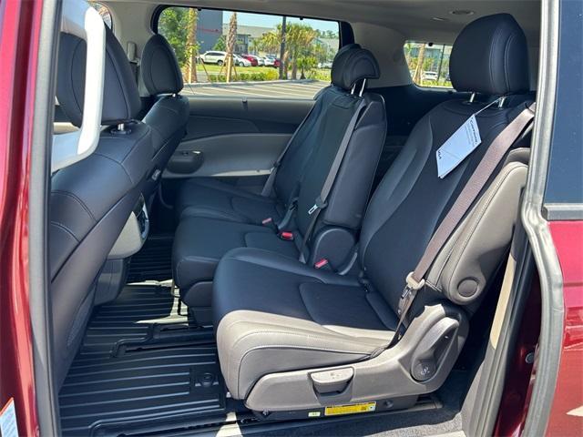 new 2025 Kia Carnival Hybrid car, priced at $50,115
