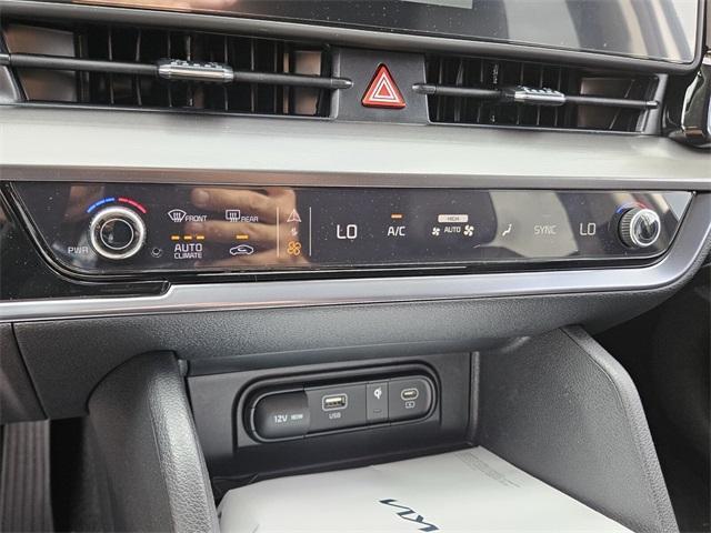 new 2025 Kia Sportage car, priced at $31,455