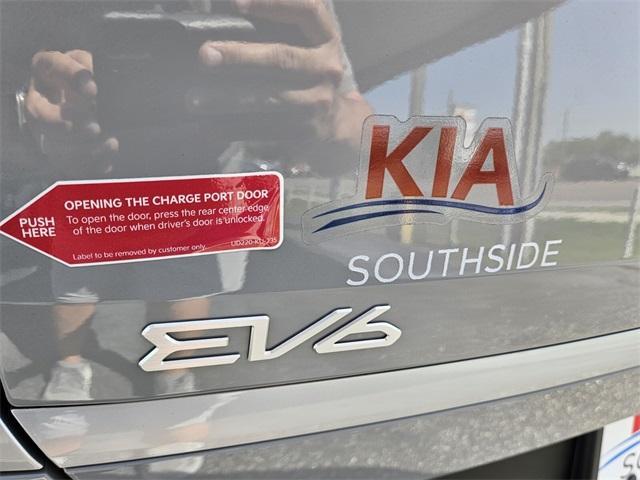 new 2025 Kia EV6 car, priced at $50,040