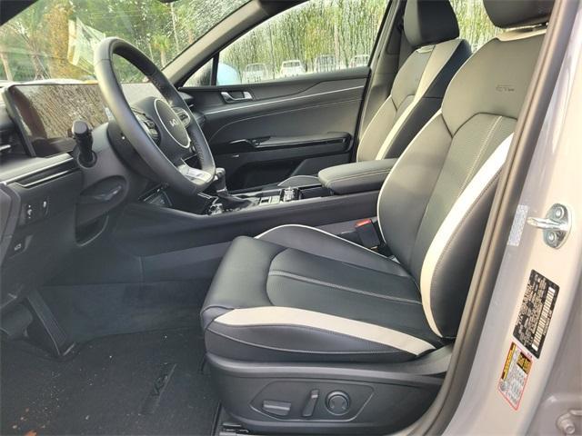 new 2025 Kia K5 car, priced at $33,645