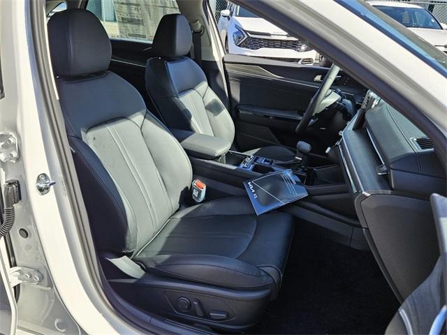 new 2025 Kia K5 car, priced at $36,325