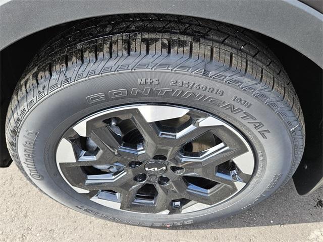 new 2025 Kia Sorento car, priced at $38,300