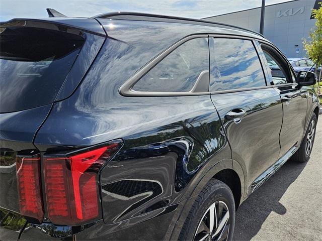 used 2023 Kia Sorento car, priced at $26,981