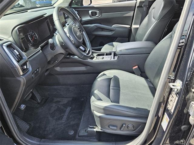 used 2023 Kia Sorento car, priced at $26,981