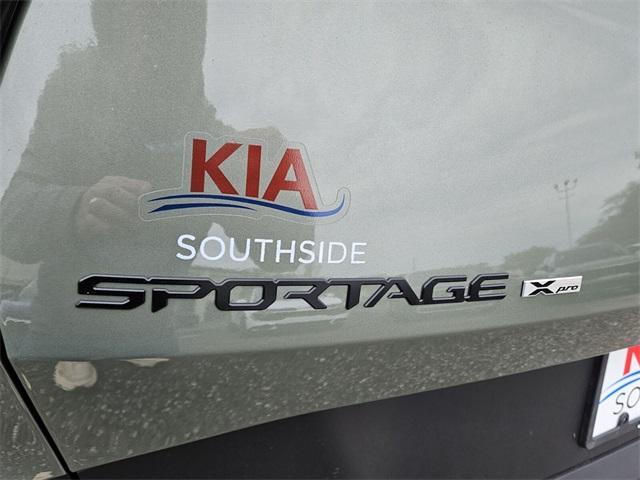 new 2025 Kia Sportage car, priced at $40,035