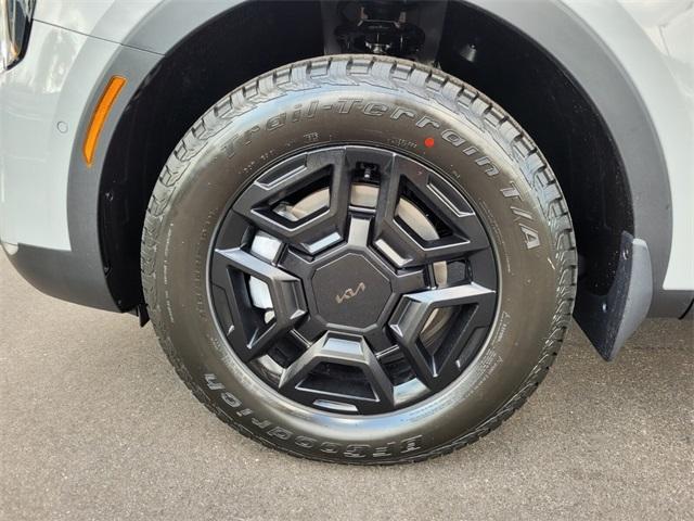 new 2025 Kia Sorento car, priced at $44,245