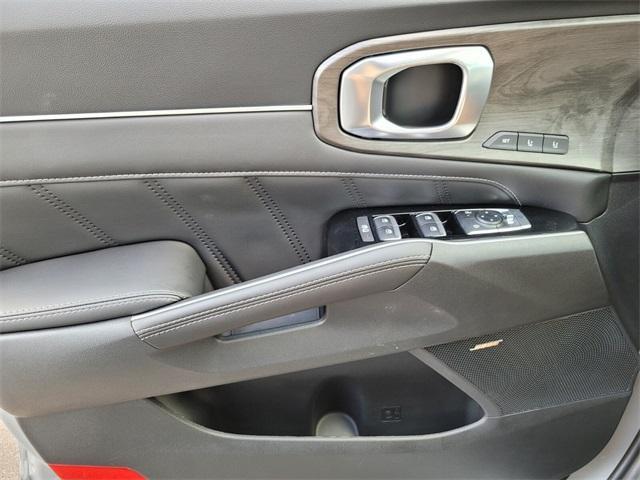 new 2025 Kia Sorento car, priced at $44,245