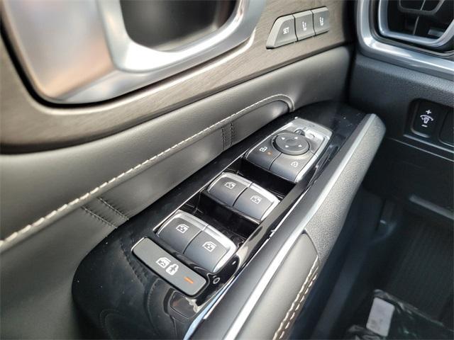 new 2025 Kia Sorento car, priced at $44,245