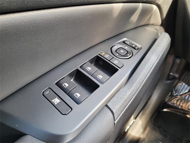 new 2026 Kia Sportage car, priced at $33,189