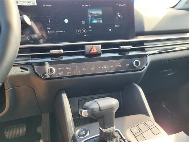 new 2026 Kia Sportage car, priced at $33,189