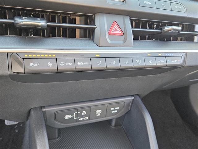 new 2025 Kia K4 car