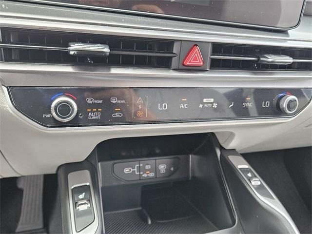 new 2025 Kia Sorento car, priced at $37,830
