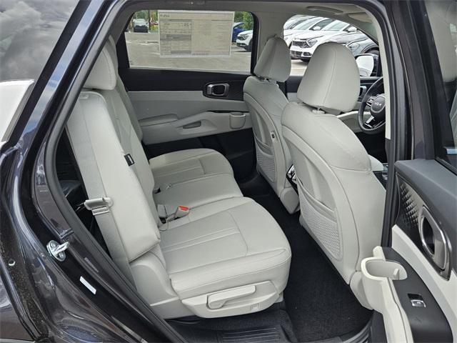 new 2025 Kia Sorento car, priced at $37,830