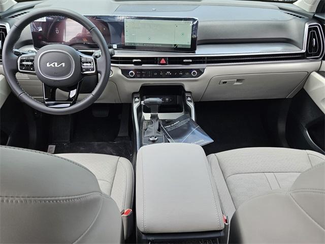new 2025 Kia Sorento car, priced at $37,830