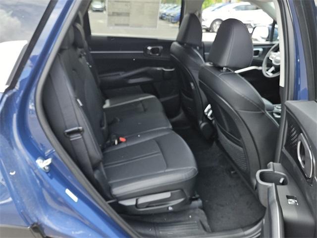 new 2025 Kia Sorento car, priced at $38,735
