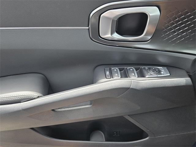new 2025 Kia Sorento car, priced at $38,735