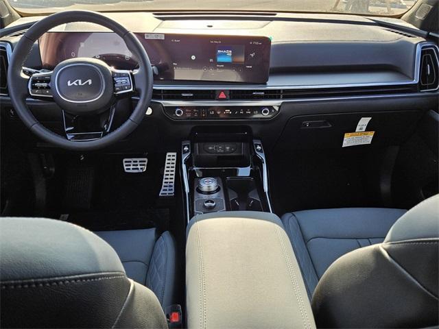 new 2025 Kia Sorento Hybrid car, priced at $48,560