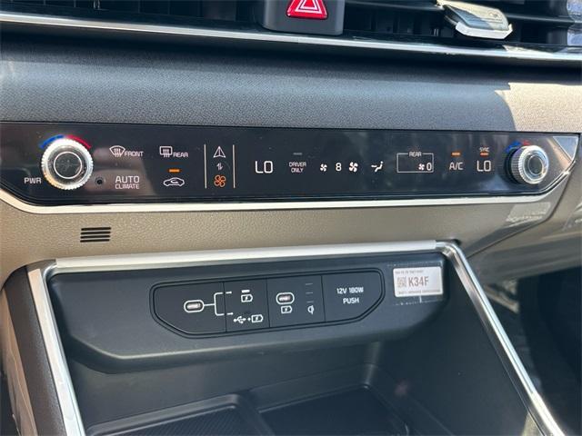new 2025 Kia Carnival Hybrid car, priced at $45,680