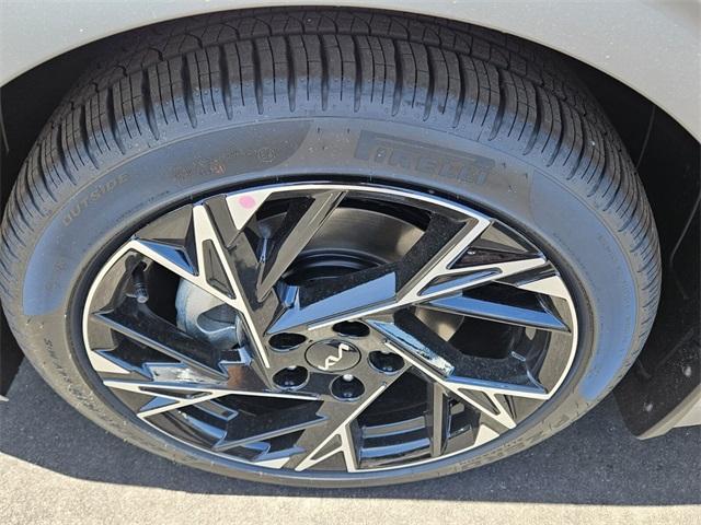 new 2025 Kia K5 car, priced at $32,695